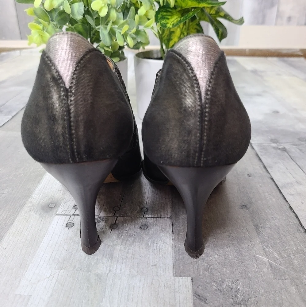 Donald J. Pliner 8N Monica Distressed Ankle Bootie